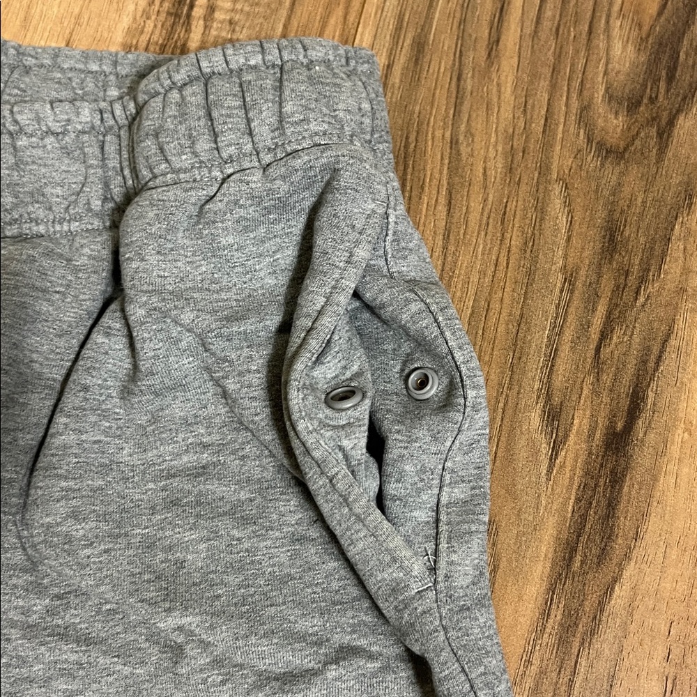 Nike Sportswear Women’s Fleece sweatpants Sz L - Picture 4 of 10